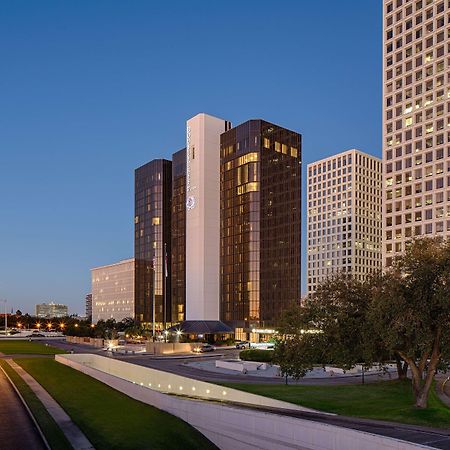 Doubletree By Hilton Hotel Houston Greenway Plaza Extérieur photo